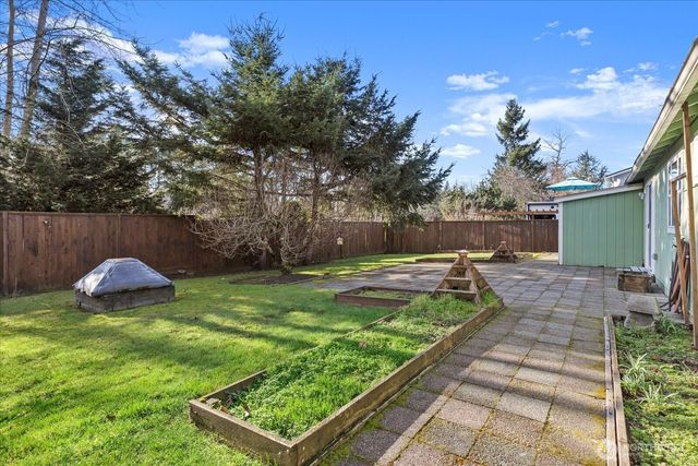 4218 152nd Street SW, Lynnwood, WA 98087