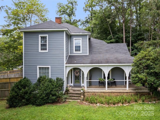 145 Shackford Street 3, Waynesville, NC 28786