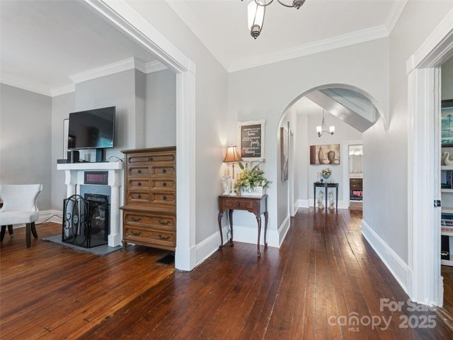 145 Shackford Street 3, Waynesville, NC 28786