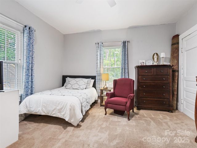 145 Shackford Street 3, Waynesville, NC 28786