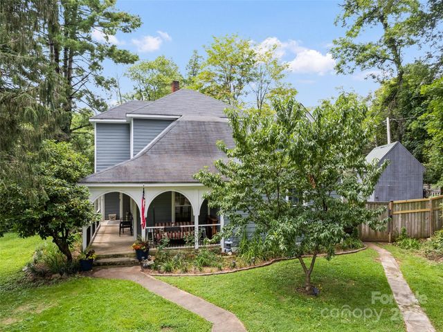 145 Shackford Street 3, Waynesville, NC 28786