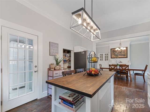 145 Shackford Street 3, Waynesville, NC 28786