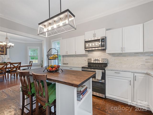 145 Shackford Street 3, Waynesville, NC 28786