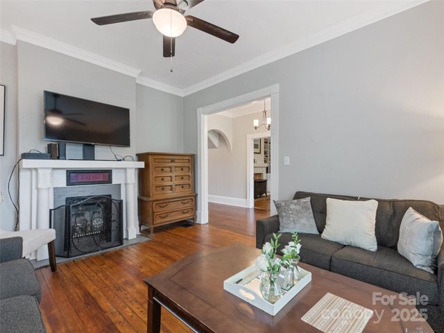 145 Shackford Street 3, Waynesville, NC 28786