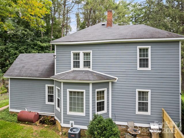 145 Shackford Street 3, Waynesville, NC 28786