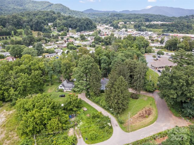 145 Shackford Street 3, Waynesville, NC 28786