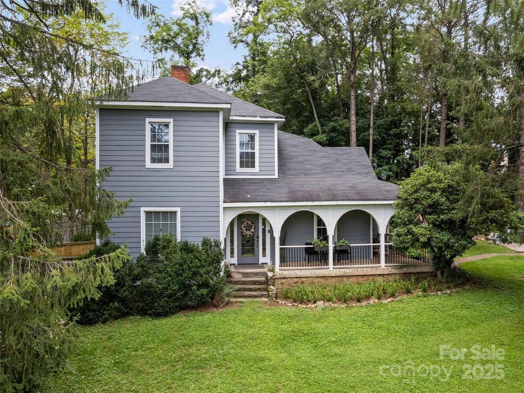 145 Shackford Street 3, Waynesville, NC 28786