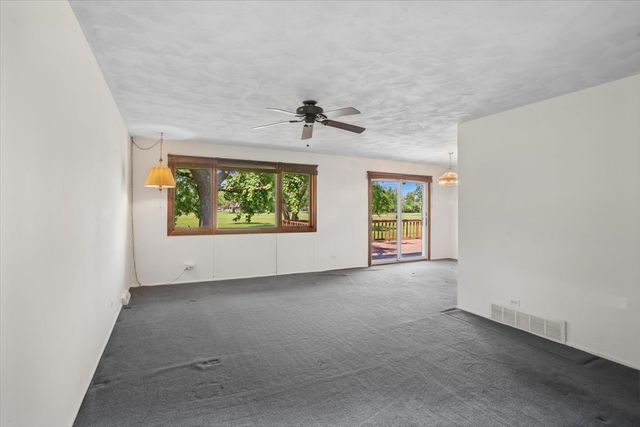 460 W Kathleen Drive, Des Plaines, IL 60016