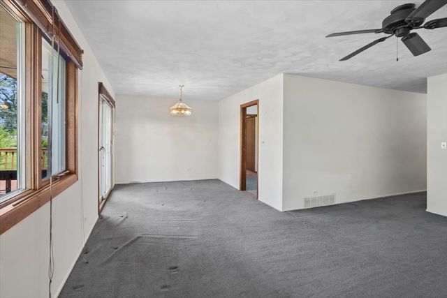 460 W Kathleen Drive, Des Plaines, IL 60016