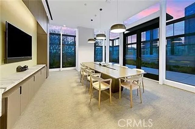 889 Francisco 3206, Los Angeles, CA 90017