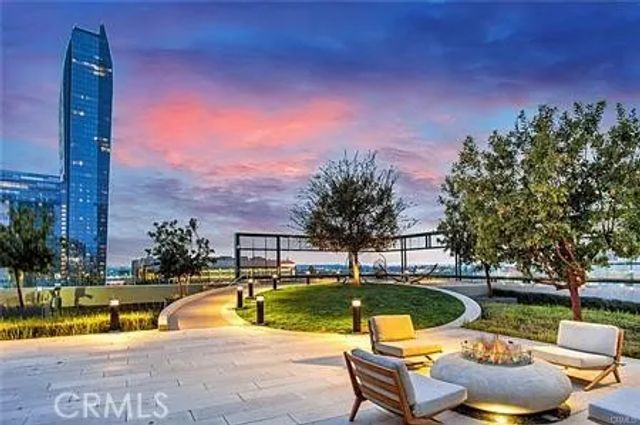 889 Francisco 3206, Los Angeles, CA 90017