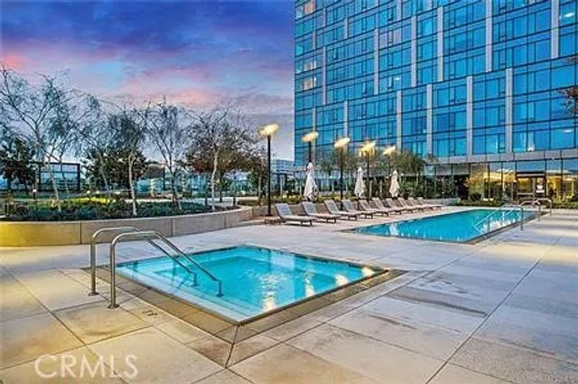 889 Francisco 3206, Los Angeles, CA 90017