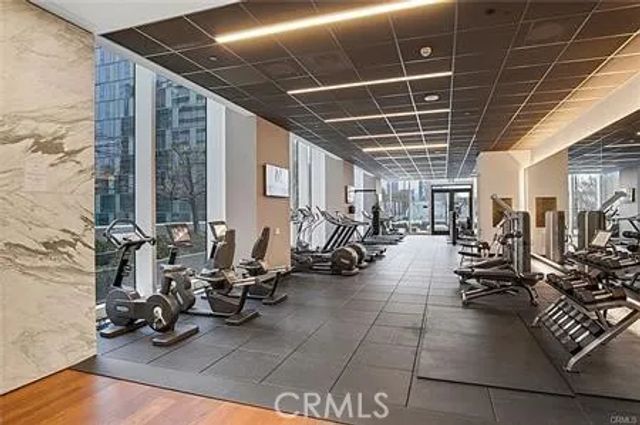889 Francisco 3206, Los Angeles, CA 90017