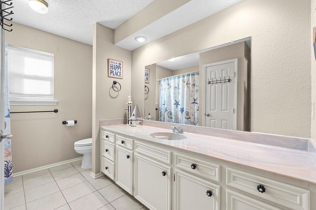 2406 Avenue P, San Leon, TX 77539