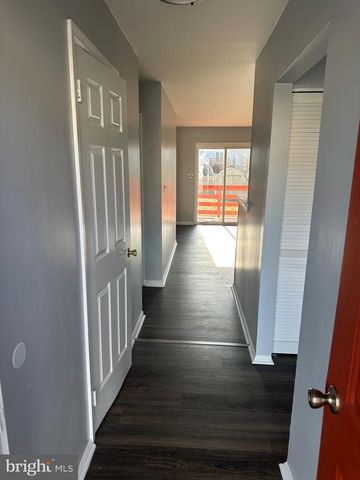 1049 OLD FORGE RD, New Castle, DE 19720