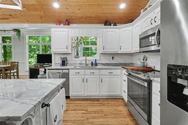 301 Cross Creek Trail, Demorest, GA 30535