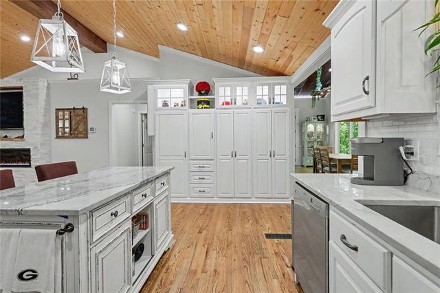 301 Cross Creek Trail, Demorest, GA 30535