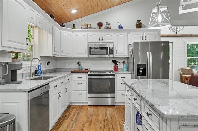 301 Cross Creek Trail, Demorest, GA 30535