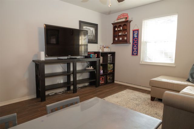 3313 S Cameron Avenue, Tyler, TX 75701