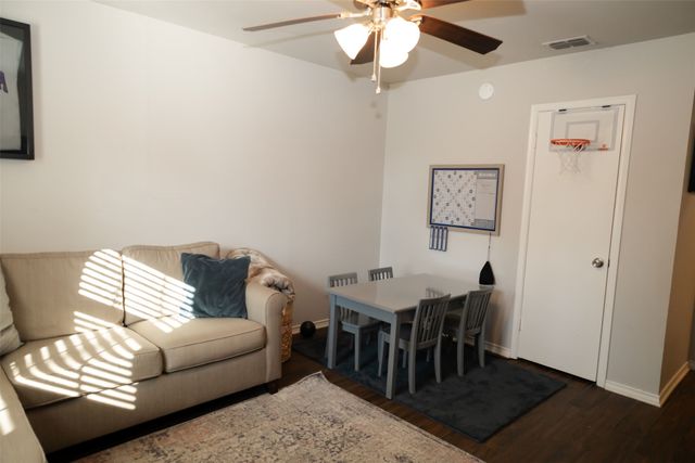 3313 S Cameron Avenue, Tyler, TX 75701