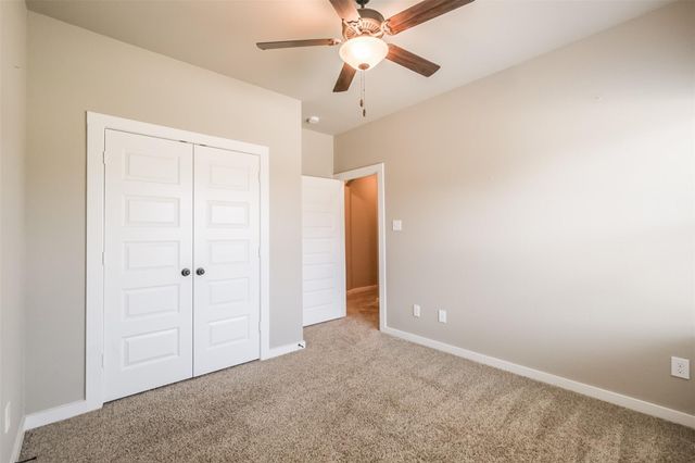 121 Wickersham A, Conroe, TX 77304