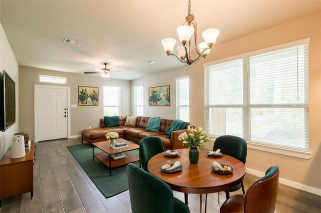 121 Wickersham A, Conroe, TX 77304