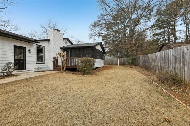 538 Stanton Woods Dr SE, Conyers, GA 30094