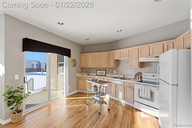 13516 Trotters Lane, Sterling Heights, MI 48313