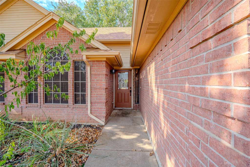 1522 Hayloft Lane, Granbury, TX 76048 — photo 5