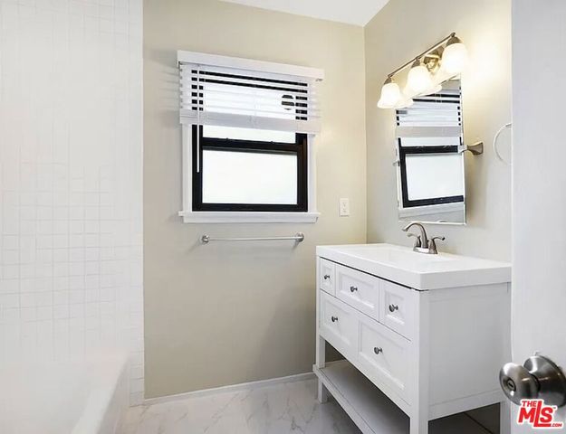 16857 Halper Street, Encino, CA 91436