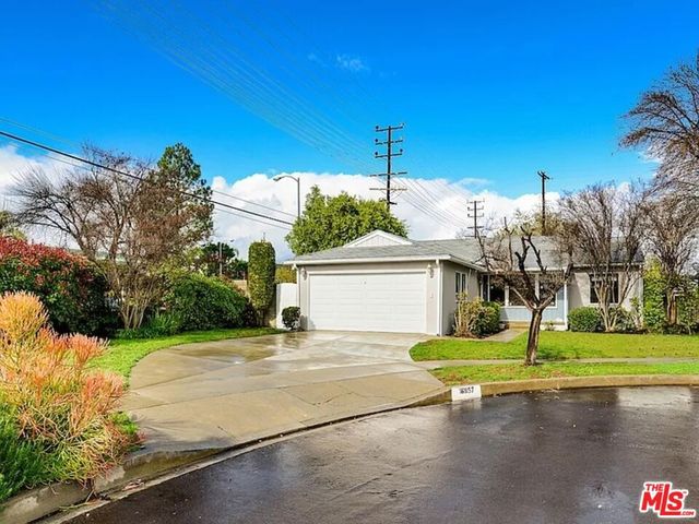 16857 Halper Street, Encino, CA 91436