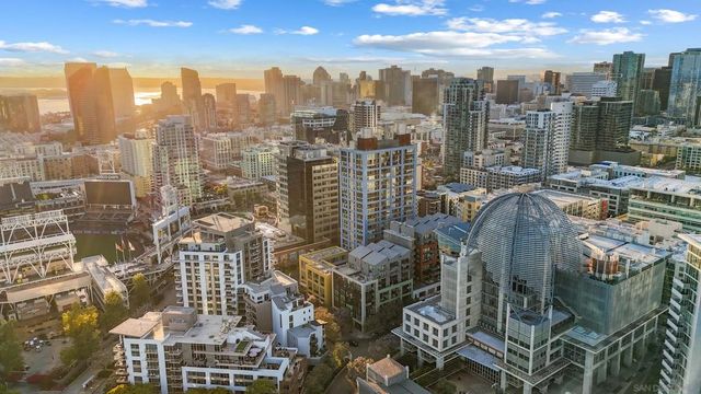 321 10th Ave 2108, San Diego, CA 92101