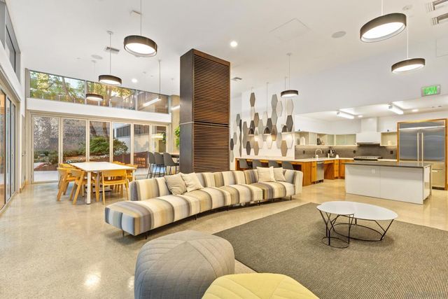 321 10th Ave 2108, San Diego, CA 92101
