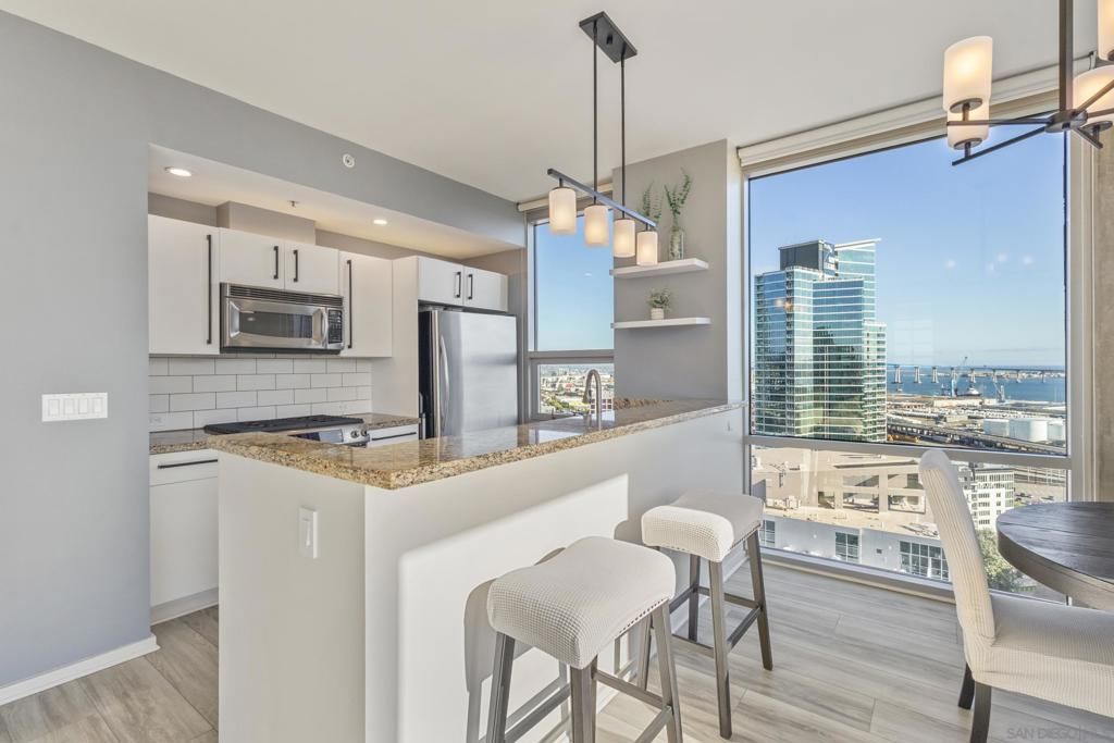 Image 10 of property listing at 321 10th Ave 2108, San Diego, CA 92101