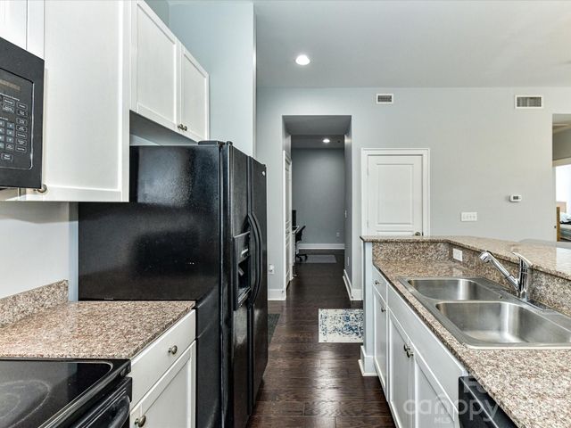115 E Park Avenue 305, Charlotte, NC 28203