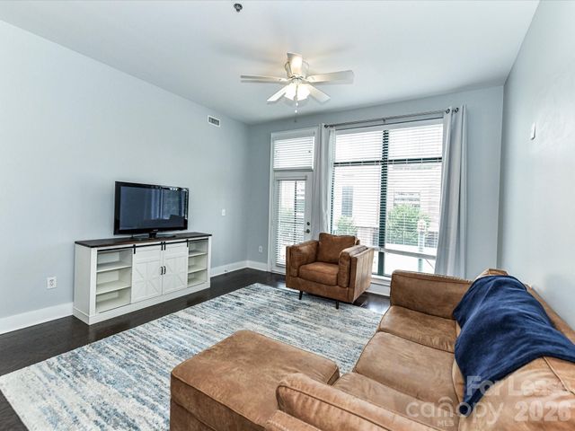 115 E Park Avenue 305, Charlotte, NC 28203