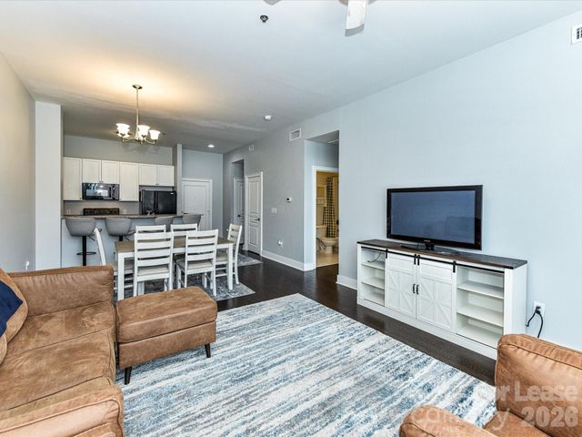 115 E Park Avenue 305, Charlotte, NC 28203