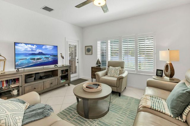 4212 SW 11th Street, Deerfield Beach, FL 33442