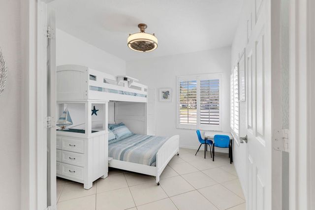 4212 SW 11th Street, Deerfield Beach, FL 33442