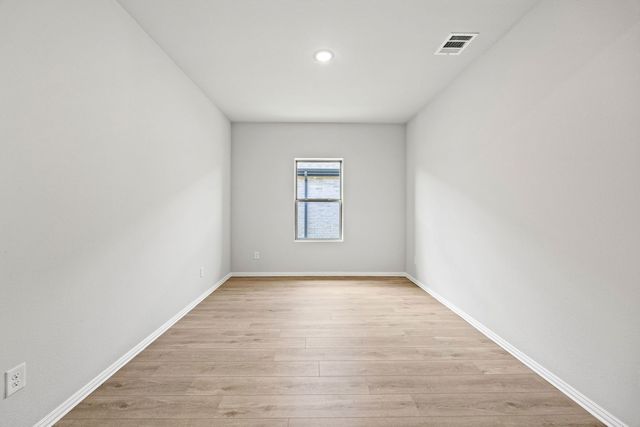 3204 Kingdom Drive, Denton, TX 76208