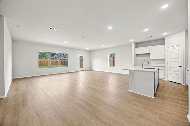 3204 Kingdom Drive, Denton, TX 76208