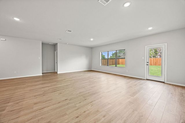 3204 Kingdom Drive, Denton, TX 76208