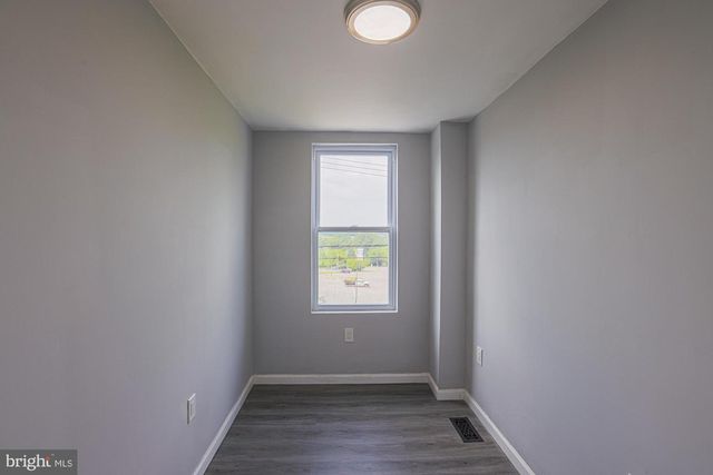 3300 ELMLEY AVE, Baltimore, MD 21213
