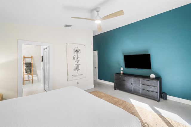 4020 NW 2nd Court, Delray Beach, FL 33445