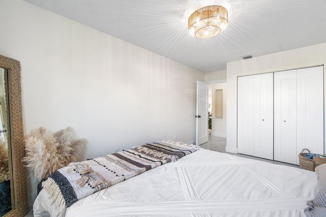 4020 NW 2nd Court, Delray Beach, FL 33445