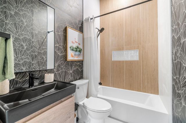 4020 NW 2nd Court, Delray Beach, FL 33445