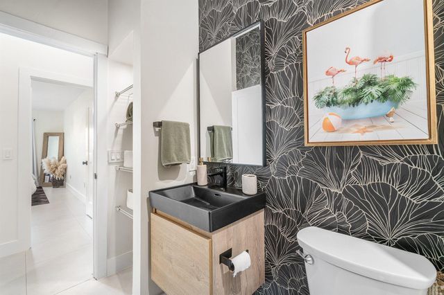 4020 NW 2nd Court, Delray Beach, FL 33445