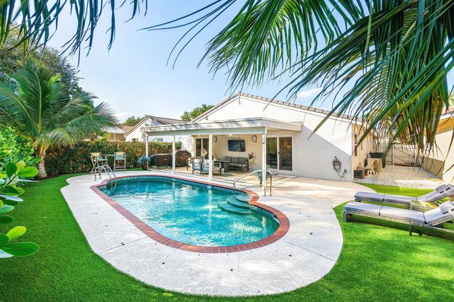 4020 NW 2nd Court, Delray Beach, FL 33445