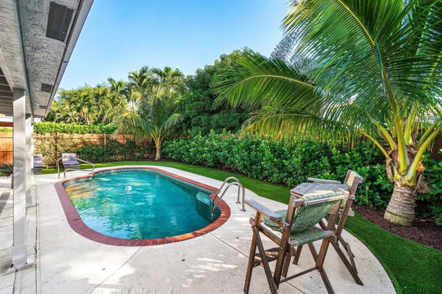 4020 NW 2nd Court, Delray Beach, FL 33445