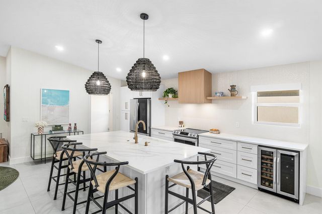 4020 NW 2nd Court, Delray Beach, FL 33445